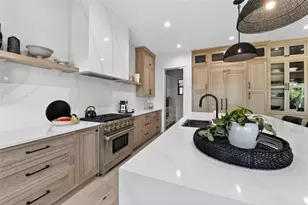 2311 Grove St, Sarasota, FL 34239 - Photo 8