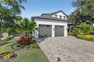 2311 Grove St, Sarasota, FL 34239 - Photo 2