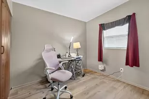 805 29th St E, Bradenton, FL 34208 - Photo 22