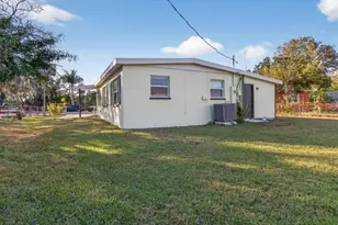 805 29th St E, Bradenton, FL 34208 - Photo 30