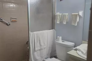 3288 Lake Bayshore Dr, Bradenton, FL 34205 - Photo 8