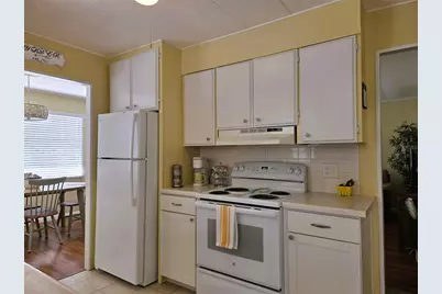 3383 Oakwood Boulevard N, Sarasota, FL 34237 - Photo 20