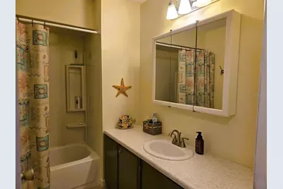 3383 Oakwood Boulevard N, Sarasota, FL 34237 - Photo 30