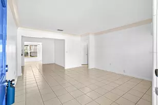 2412 Grove St, Sarasota, FL 34239 - Photo 4