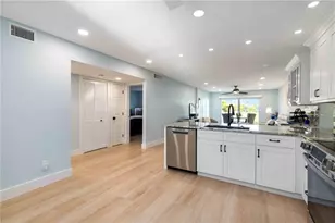 4860 Gulf of Mexico Dr, Longboat Key, FL 34228 - Photo 8