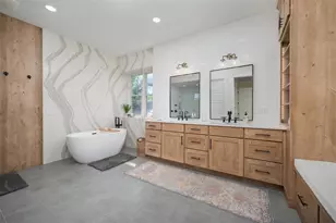 526 56th St, Holmes Beach, FL 34217 - Photo 36