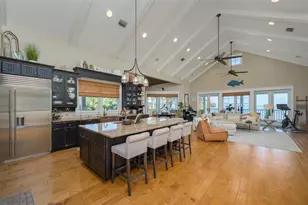 526 56th St, Holmes Beach, FL 34217 - Photo 20