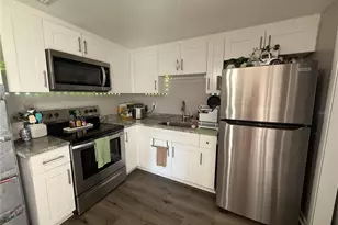 600 Briarwood Rd, Venice, FL 34293 - Photo 4