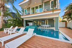 403 20th Pl N, Bradenton Beach, FL 34217 - Photo 4