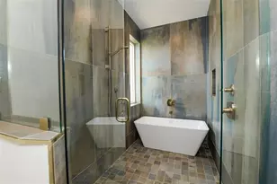 403 20th Pl N, Bradenton Beach, FL 34217 - Photo 42