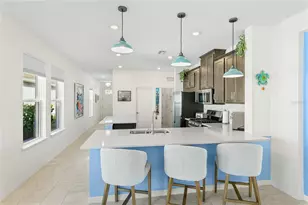 15061 Shady Palms Ln, Nokomis, FL 34275 - Photo 8