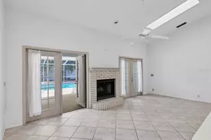 4816 79th Avenue Plaza E, Sarasota, FL 34243 - Photo 4