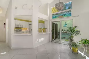 7833 Ontario St Cir, Sarasota, FL 34243 - Photo 12