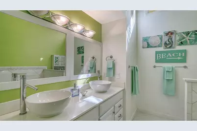 7833 Ontario Street Circle, Sarasota, FL 34243 - Photo 24