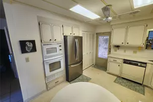 808 53rd Ave E, Bradenton, FL 34203 - Photo 4