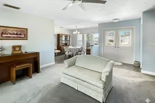 2042 Country Meadows Pl, Sarasota, FL 34235 - Photo 6