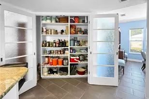 2042 Country Meadows Pl, Sarasota, FL 34235 - Photo 30