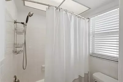 2812 Avenue B, Holmes Beach, FL 34217 - Photo 20