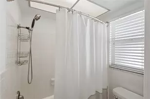 2812 Avenue B, Holmes Beach, FL 34217 - Photo 20