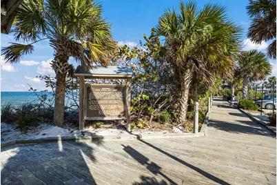 2812 Avenue B, Holmes Beach, FL 34217 - Photo 44