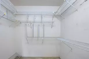 5450 Golf Pointe Dr, Sarasota, FL 34243 - Photo 24