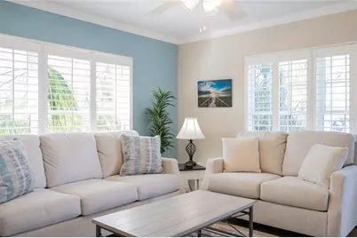 213 75th Street, Holmes Beach, FL 34217 - Photo 4