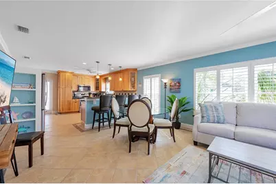 213 75th Street, Holmes Beach, FL 34217 - Photo 6