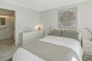 2525 Gulf of Mexico Dr, Longboat Key, FL 34228 - Photo 16