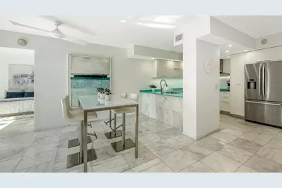 2525 Gulf Of Mexico Drive #6B, Longboat Key, FL 34228 - Photo 8