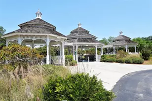 2657 Riverbluff Pkwy, Sarasota, FL 34231 - Photo 54