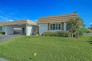 2657 Riverbluff Pkwy, Sarasota, FL 34231 - Photo 1