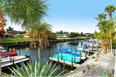 2657 Riverbluff Parkway #V122, Sarasota, FL 34231 - Photo 38