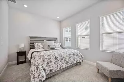 2344 Lindstrom Street, Sarasota, FL 34237 - Photo 30