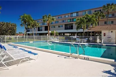 9604 Cortez Road W #421, Bradenton, FL 34210 - Photo 10