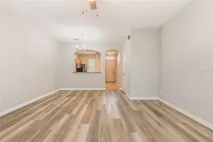 1125 Grantham Dr, Sarasota, FL 34234 - Photo 6