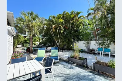 701 Broadway Street, Longboat Key, FL 34228 - Photo 28