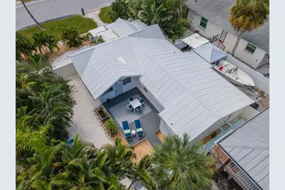 701 Broadway Street, Longboat Key, FL 34228 - Photo 22
