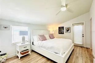 701 Broadway St, Longboat Key, FL 34228 - Photo 16