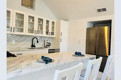 701 Broadway Street, Longboat Key, FL 34228 - Photo 10
