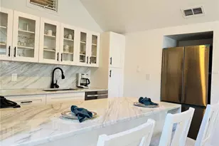 701 Broadway St, Longboat Key, FL 34228 - Photo 10