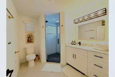 701 Broadway Street, Longboat Key, FL 34228 - Photo 12