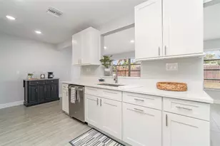 1247 Price Cir NW, Port Charlotte, FL 33948 - Photo 18