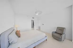 1800 Benjamin Franklin Dr, Sarasota, FL 34236 - Photo 22