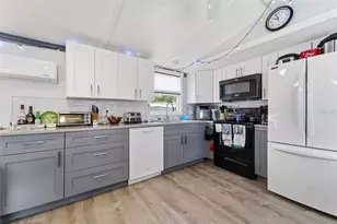 4189 78th St N Lot 27, Saint Petersburg, FL 33709 - Photo 2