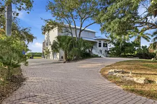 6511 Bayshore Rd, Palmetto, FL 34221 - Photo 6