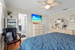 2531 Riverbluff Pkwy, Sarasota, FL 34231 - Photo 28