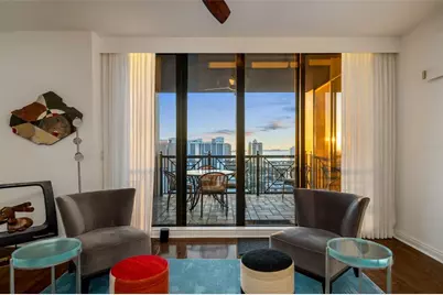 50 Central Avenue #14D, Sarasota, FL 34236 - Photo 2