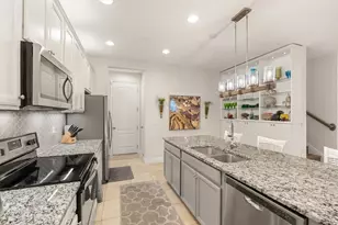 4548 Chinkapin Dr, Sarasota, FL 34232 - Photo 12