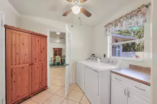 3621 Glen Ridge Ln, Sarasota, FL 34233 - Photo 24