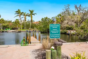 615 Buttonwood Dr, Longboat Key, FL 34228 - Photo 14